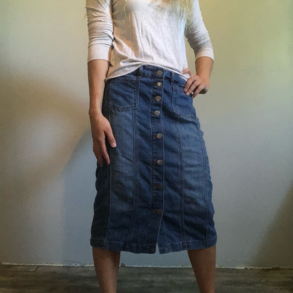 Denim midi skirt